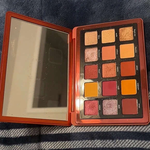 Natasha Denona Sunrise Palette - Picture 2 of 5